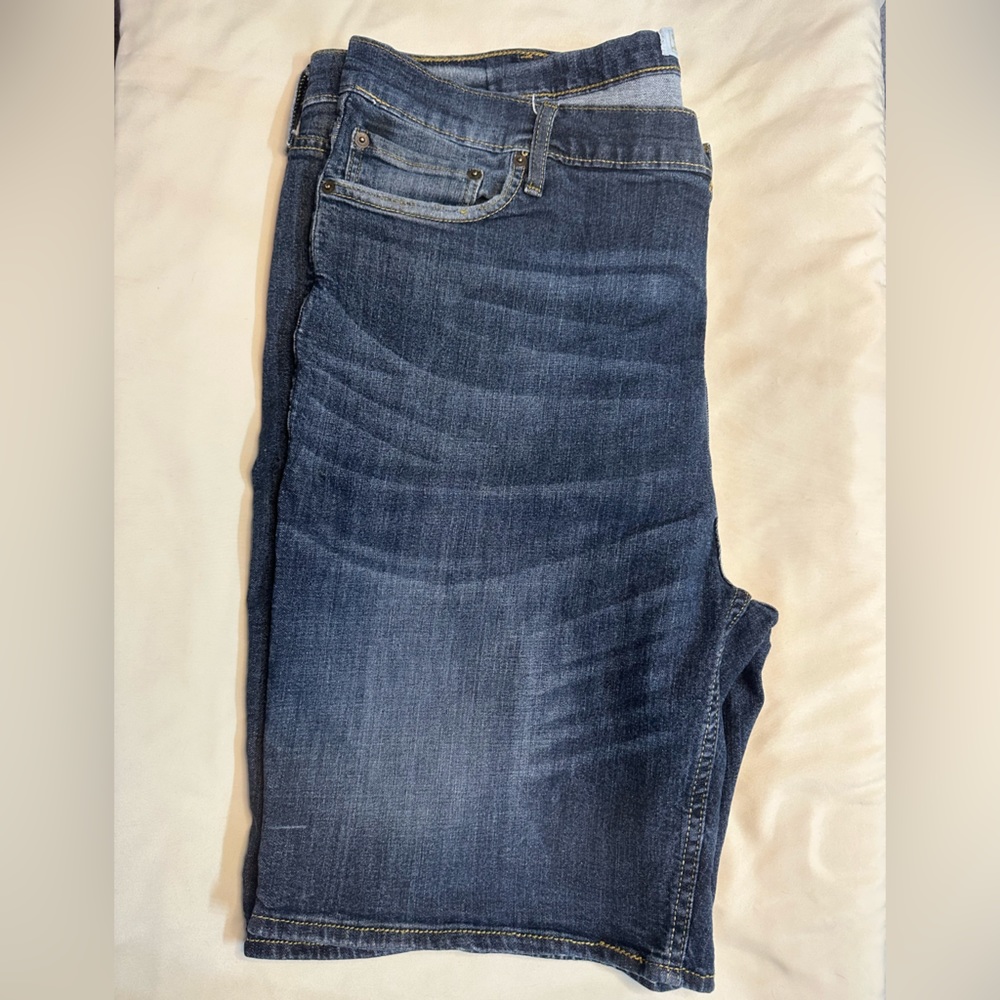 Levi Signature Gold Jean Shorts